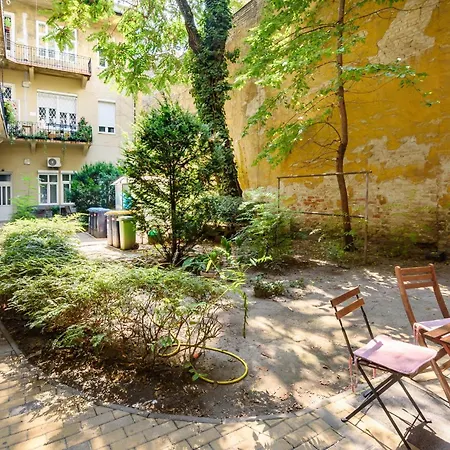 Апартаменты Soho Street Private 6 Persons *